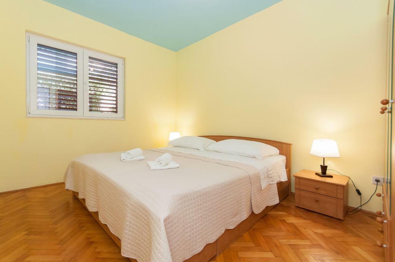 Apartment Ines โอมิช ภายนอก รูปภาพ